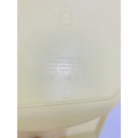 Vintage Tupperware Yellow 2 Handled Bowl with Sheer Lid  786-3 /  230-3 Kitchen - Picture 8 of 8